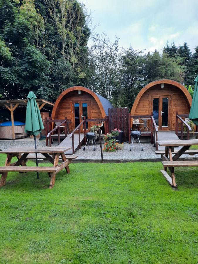 Log Cabin Hotel Kells  Bagian luar foto