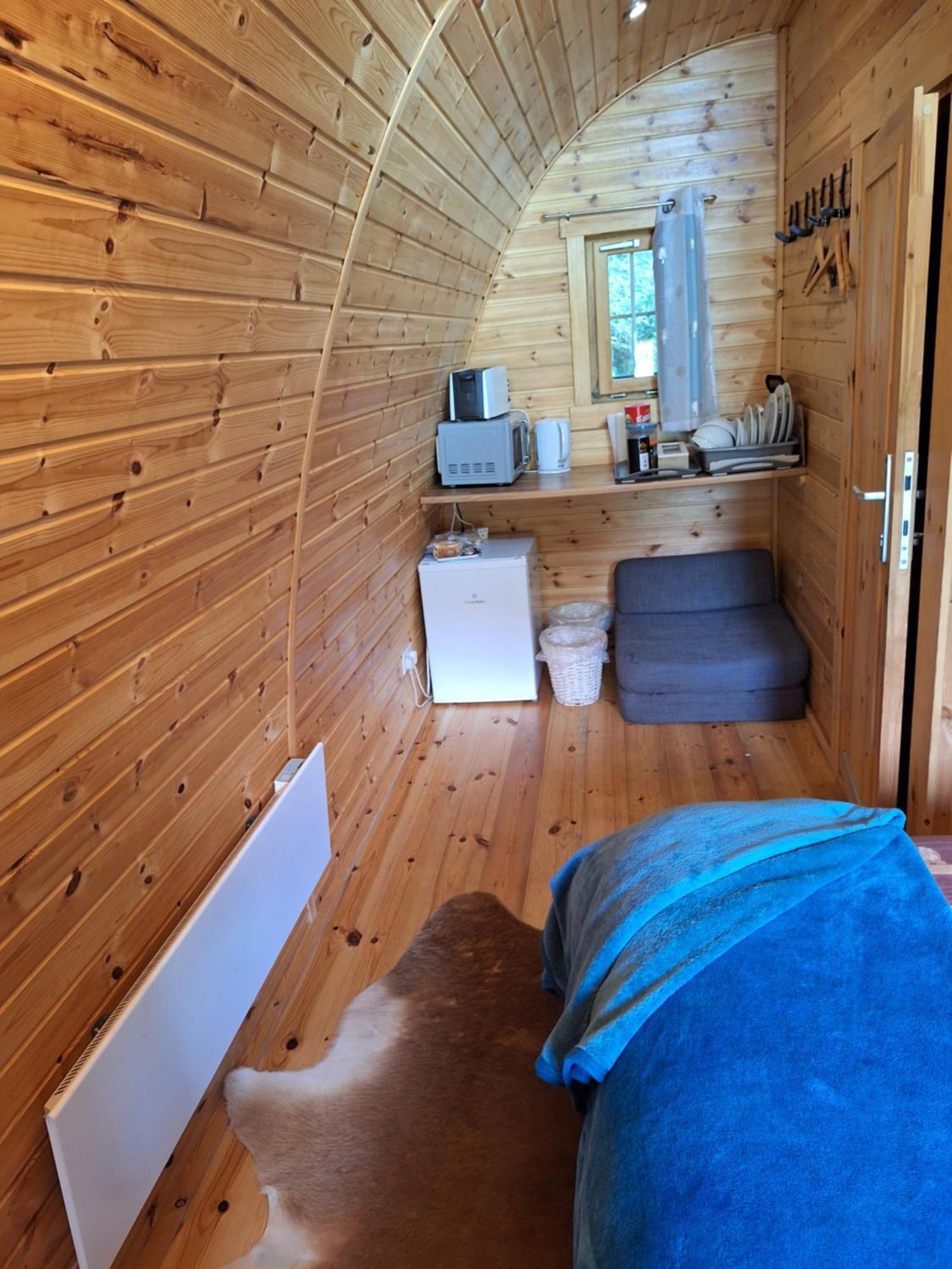 Log Cabin Kells  Bagian luar foto